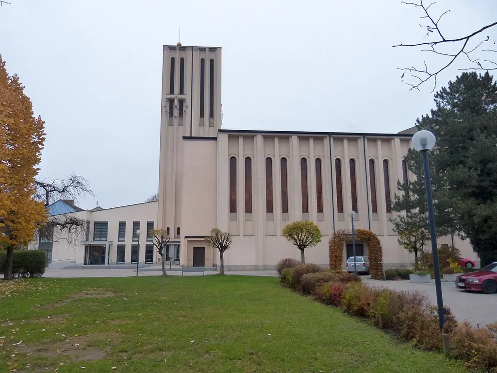 Katholische Pfarrkirche Heilig Geist, Salzmannstraße 8 bzw. Grüntenstraße 19, Augsburg-Hochzoll Nord.