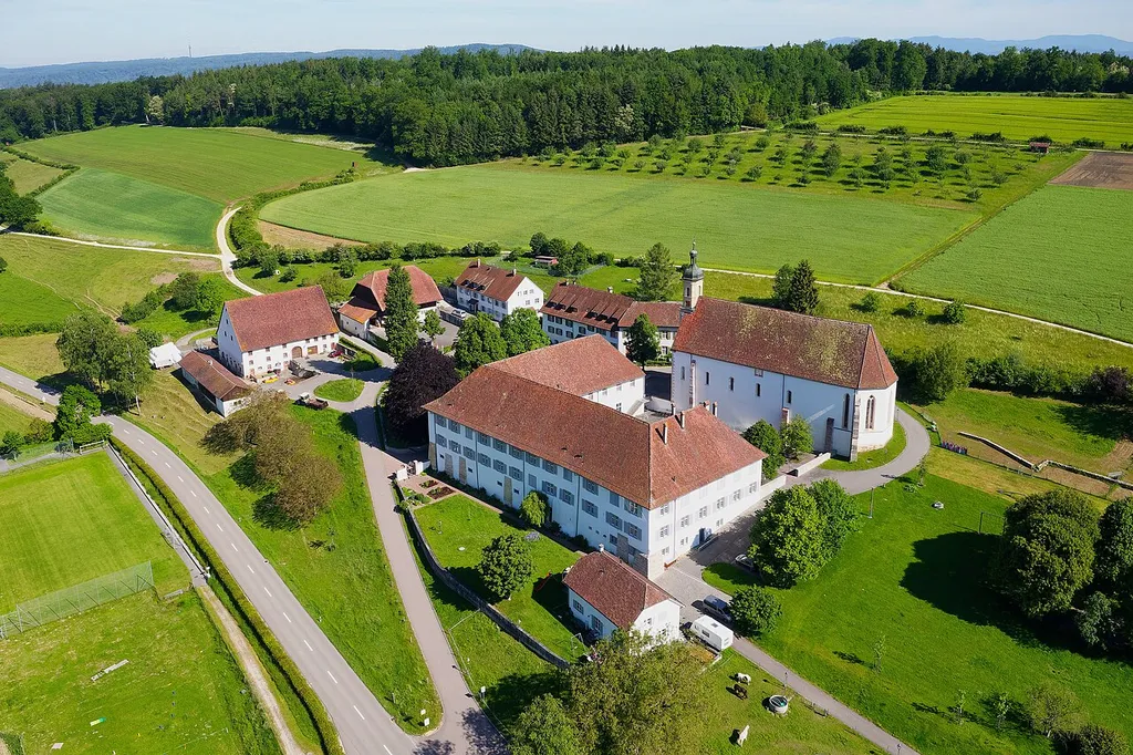 Ehem. Zisterzienserinnenkloster mit Kirche, Konventgebäude und Klosterscheune