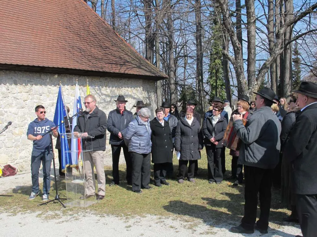 Na Javorovici so se poklonili padlim borcem IV. bataljona Cankarjeve brigade marca 1944.