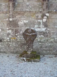 Wayside cross in St John's churchyard, Treslothan