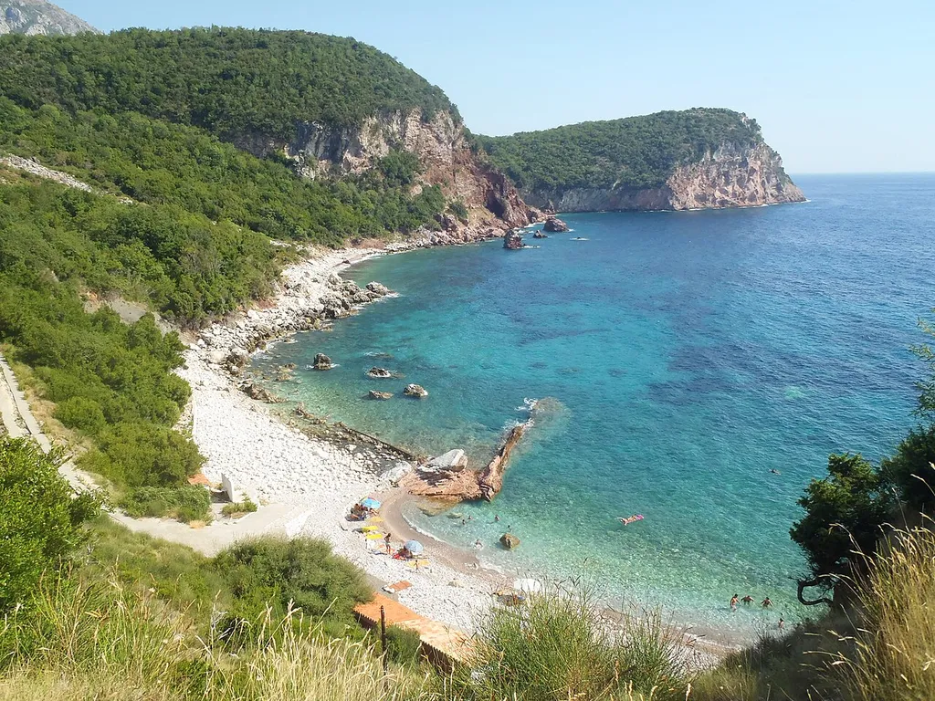 Crvena Glavica, Budva