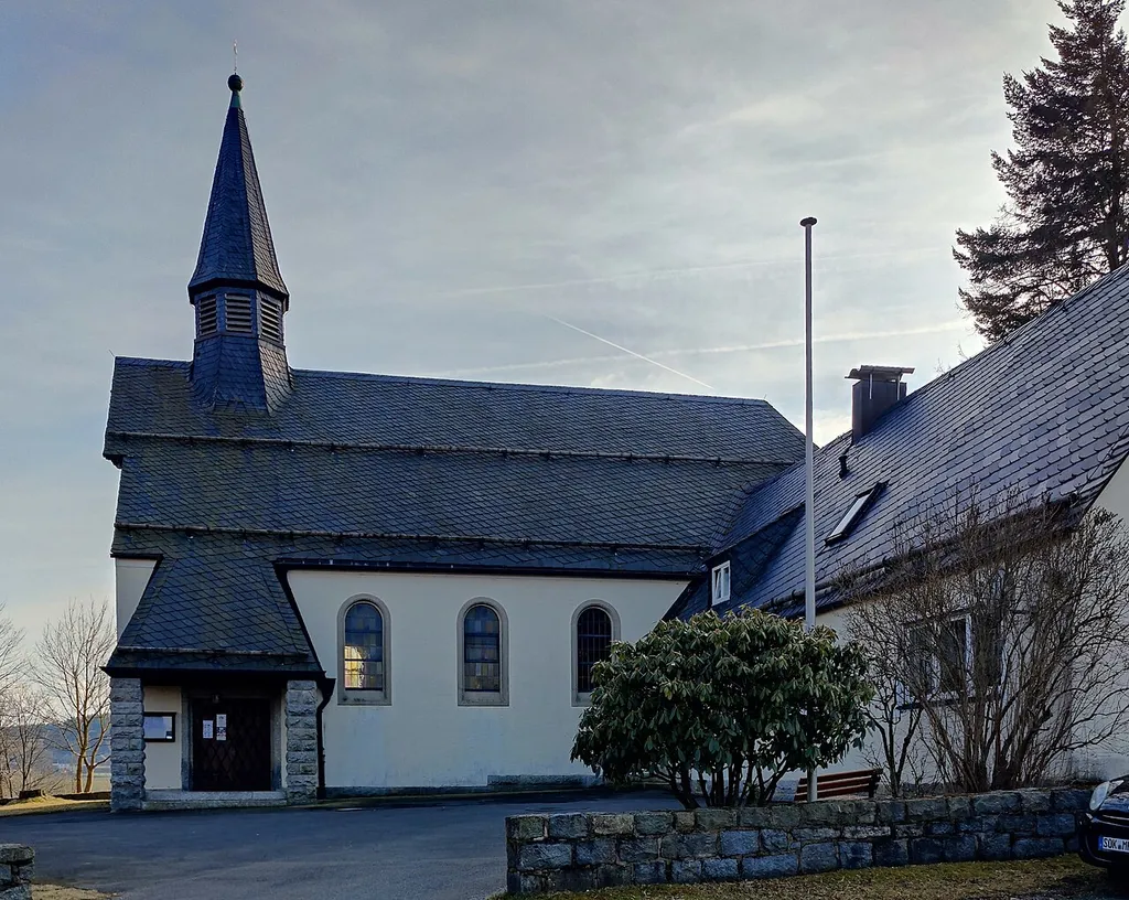 Katholische Filialkirche 'Zur Heiligen Dreifaltigkeit und Johannes Baptista' Röslau, Landkreis Wunsiedel, Oberfranken, Bayern, Deutschland