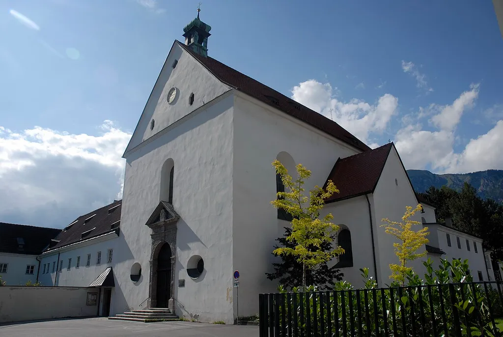 Franziskanerkirche Hall in Tirol This media shows the protected monument with ObjektID 123806 in Austria. (Commons, de, Wikidata)