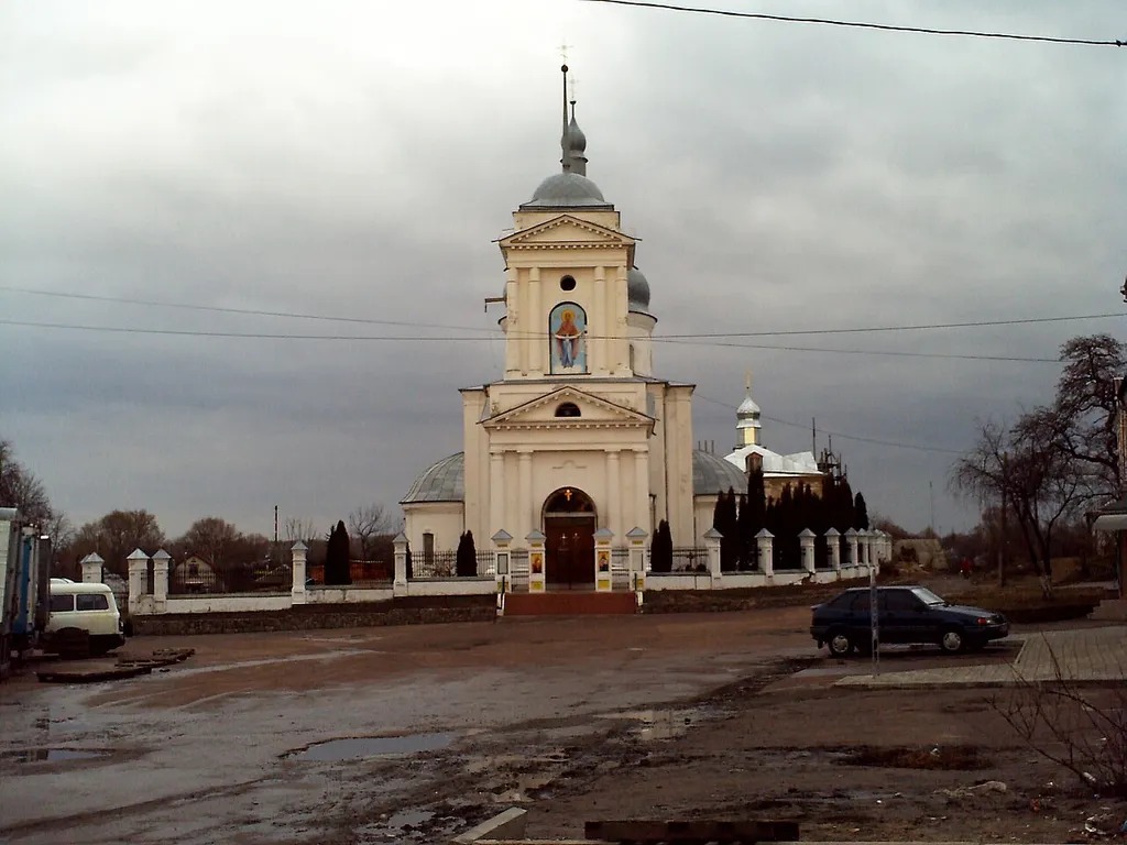 Покрова_Ніжин_весна_2008.jpg: Покровська церква Ніжин, Чернігівської області