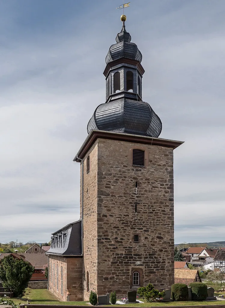 Denkmalgeschützte Kirche in Kolkwitz, Ortsteil von Uhlstädt-Kirchhasel, Südostansicht