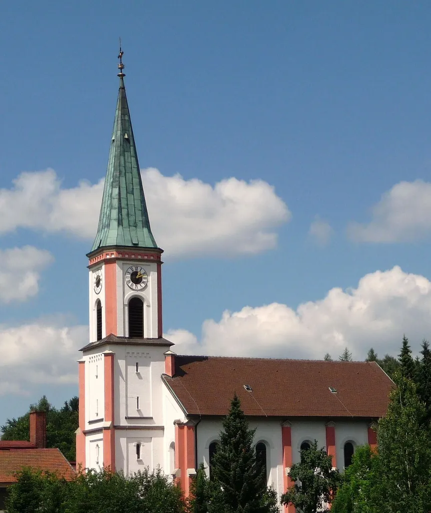 Die Pfarrkirche St. Walburga in Lohberg