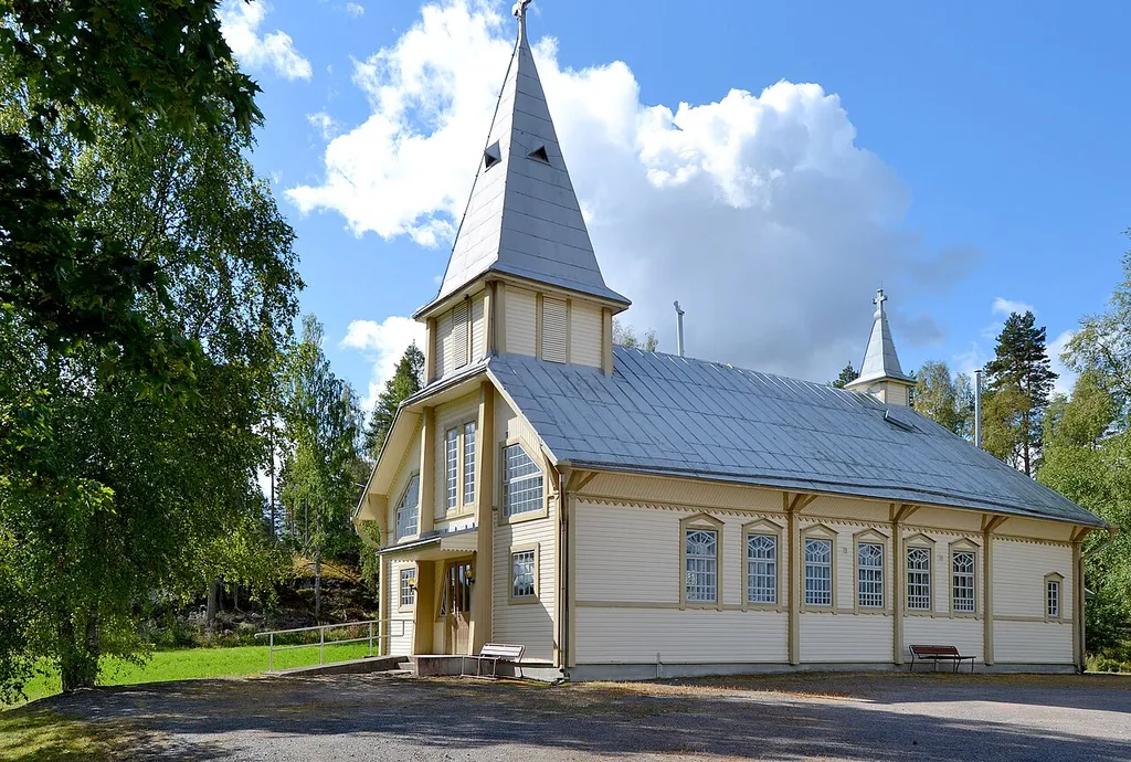 HAU38_Mommilan-Hietoisen_kultmai1