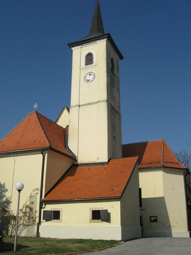 Cerkev Marije sedem žalosti v Jeruzalemu v občini Ljutomer, iz 18. stoletja.