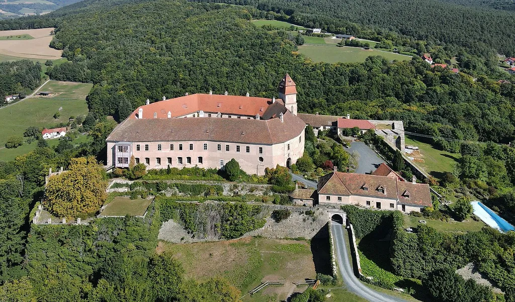 Bernstein Castle