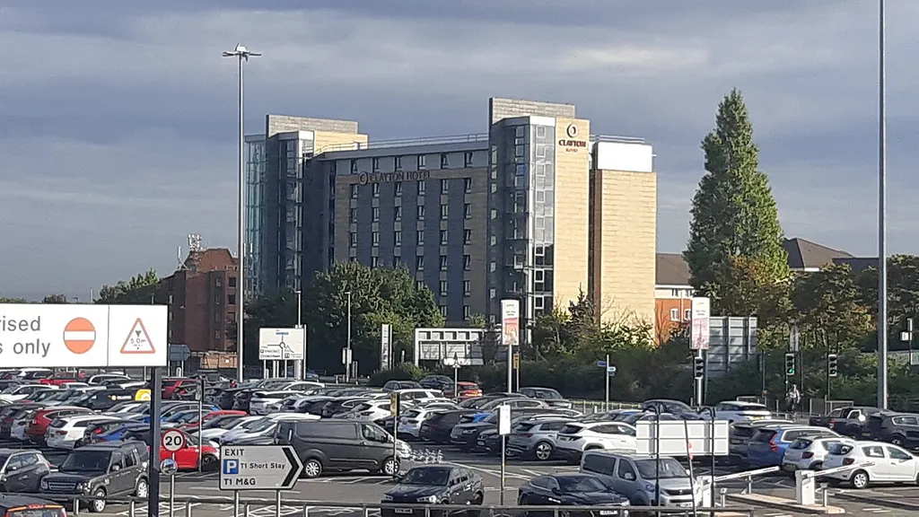 Clayton Hotel Manchester Airport