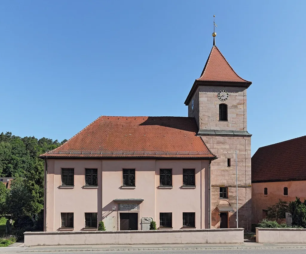 de:Barthelmesaurach - St. Bartholomäus - Evang.-Luth. Pfarrkirche, Chorturmanlage des späten 14. Jh., Langhaus 1804; mit Ausstattung; Friedhof