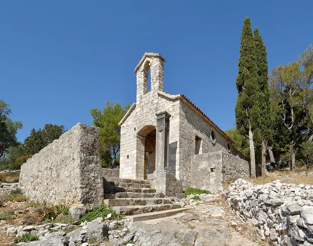 Church of Our lady of Kruvenica, Hvar, Isnald of Hvar