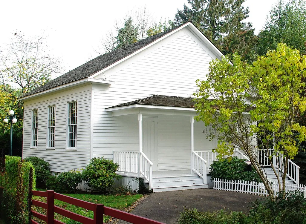 Pleasant Grove Presbyterian Church at w:Mission Mill Museum in w:Salem, Oregon, USA. NRHP listed.