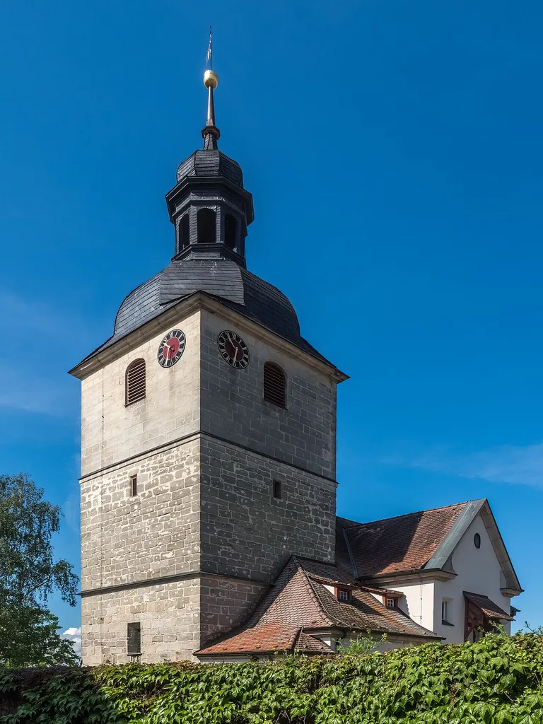 Evangelical Lutheran. Parish church in Kairlindach (Weisendorf)