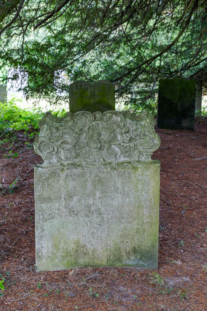 Pembury: CHAPMAN HEADSTONE APPROXIMATELY 8 METRES SOUTH OF THE NAVE OF THE OLD CHURCH OF ST PETER, OLD CHURCH ROAD, Grade II