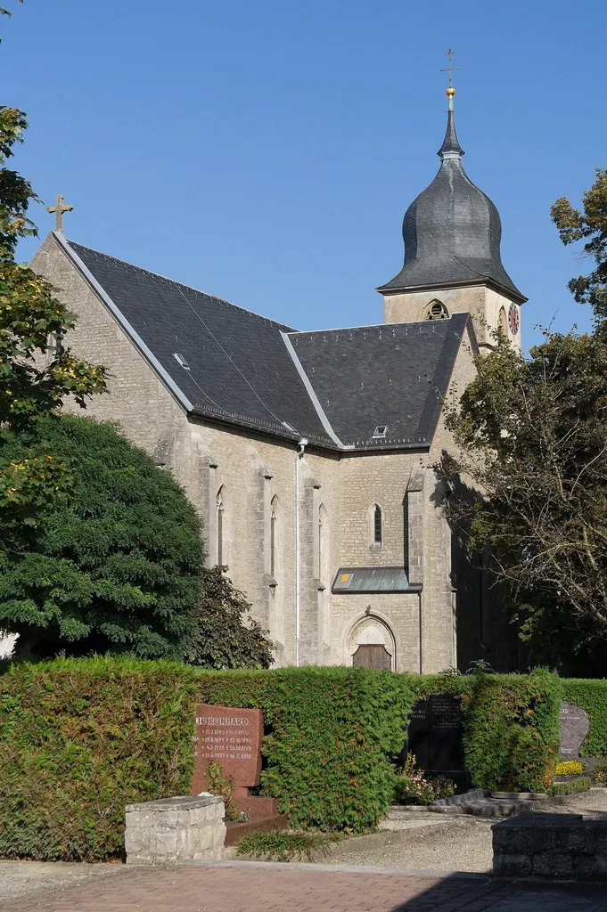 katholische Pfarrkirche St. Peter und Paul in Eßfeld, einem Ortsteil von Giebelstadt