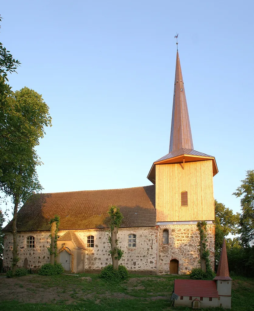 Kirche in Lindenberg (Vorpommern)