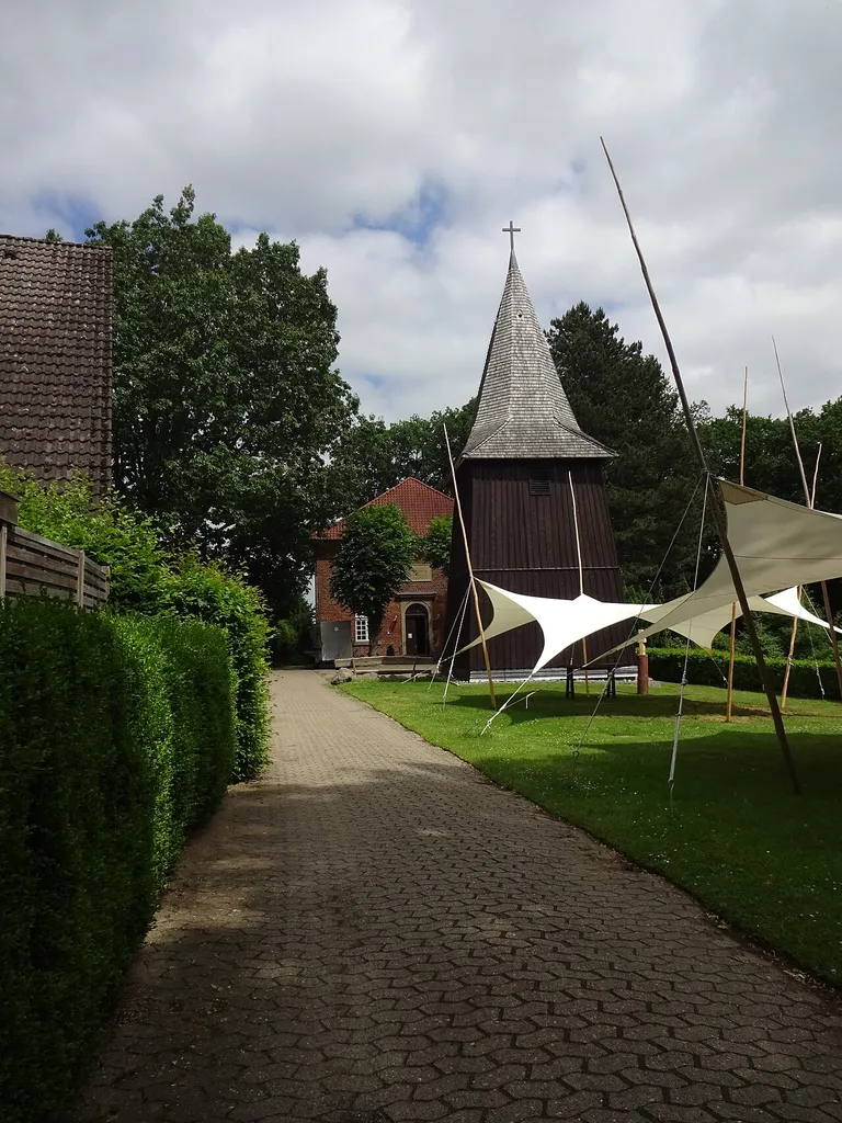 Jesteburg ist eine Gemeinde an der Seeve im nördlichen Niedersachsen