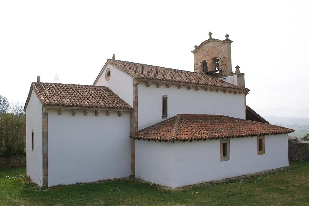 Iglesia de San Salvador de Fuentes, Fuentes, Villaviciosa, Asturias.Iglesia de San Salvador de Fuentes - 15