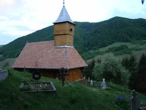 Wooden church in Cojocani, Alba