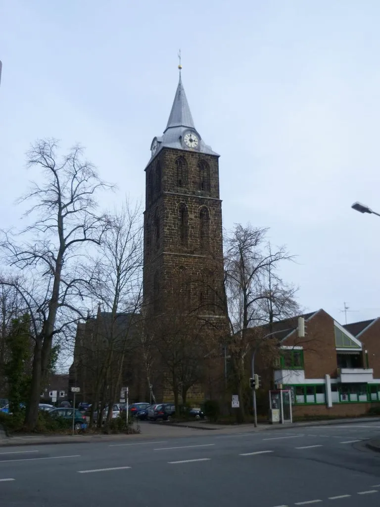 Der Turm der Marienkirche im ostwestfälischen Minden