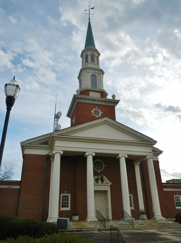 This is a photo of the First Baptist Church of Alexander City, Alabama.