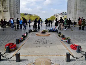 Tomb of the Unknown Soldier in Paris