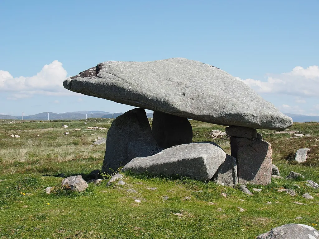 Northeastern chamber of portal tomb Dg. 70