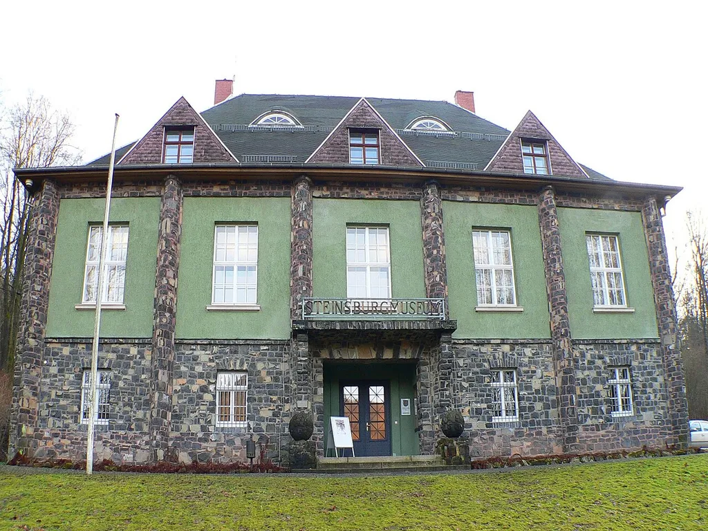 Nordansicht des Steinsburgmuseums in Römhild (Ortsteil Waldhaus) - Thüringen, Deutschland