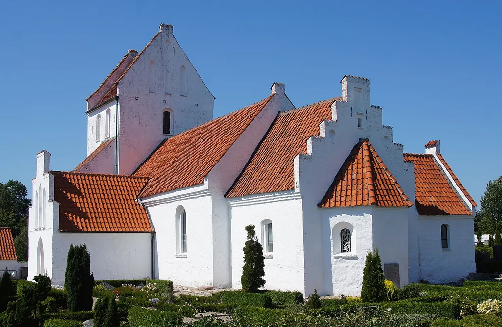 Røsnæs Kirke - built in the 1200s.