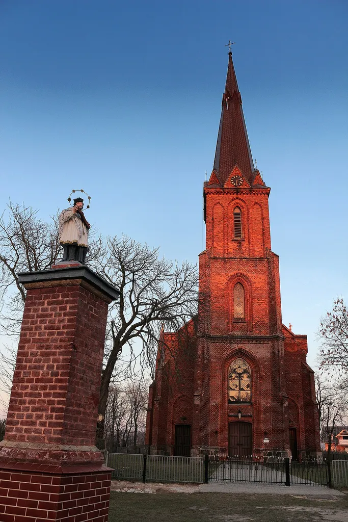 Łysiny - rzymskokatolicki kościół parafialny p.w. Matki Boskiej Bolesnej, 2 poł. XIX