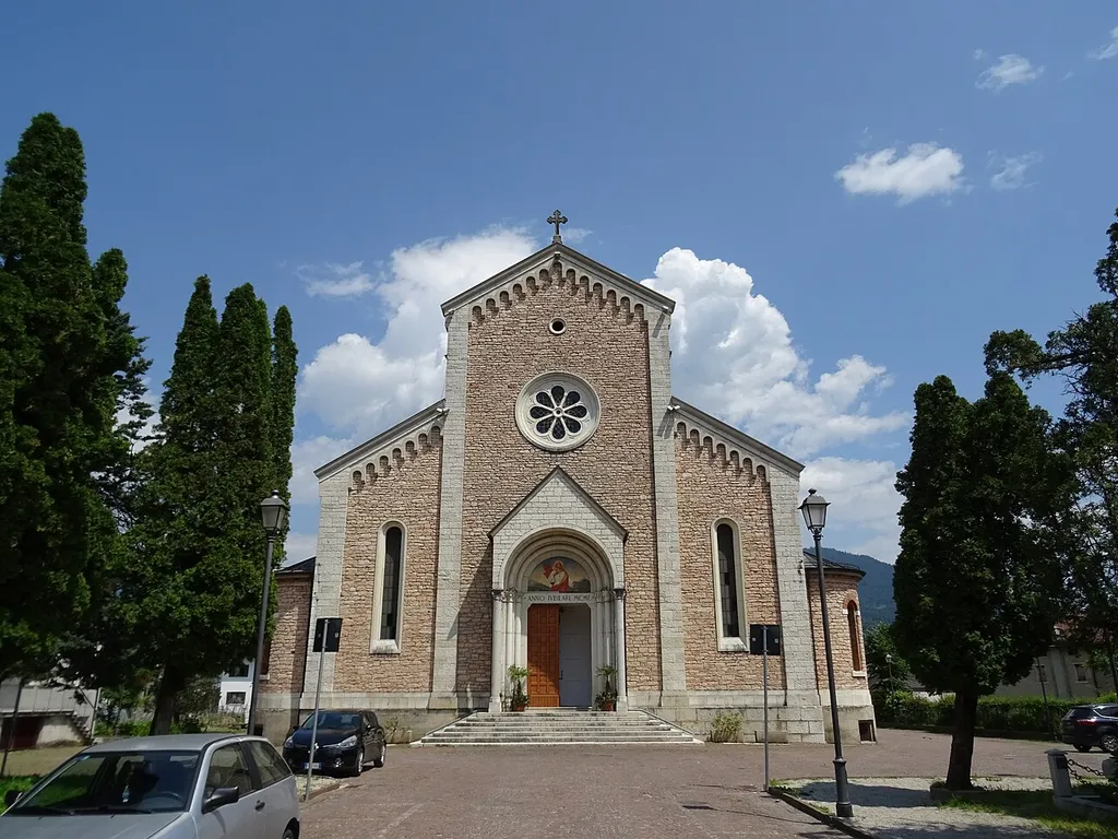 Lamon (Veneto, Italy), Sacred Heart church