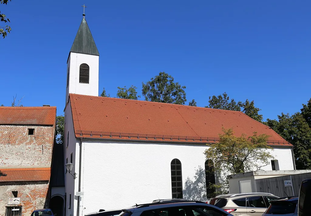Herzog-Georg-Platz 1, Neuötting; Christuskirche