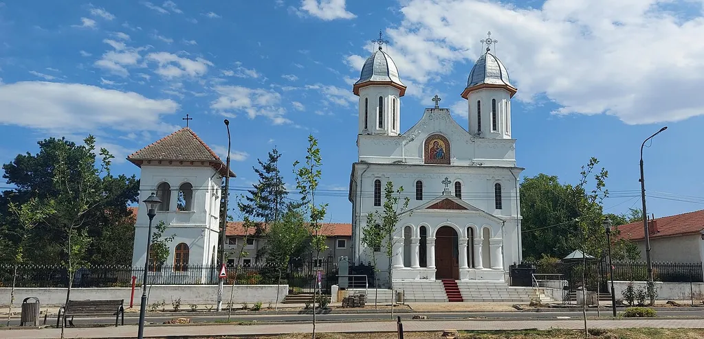 Biserica Adormirea Maicii Domnului Calafat