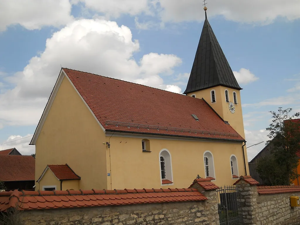Kirche St. Nikolaus in Oening, Gemeindeteil von Berching im Landkreis Neumarkt in der Oberpfalz