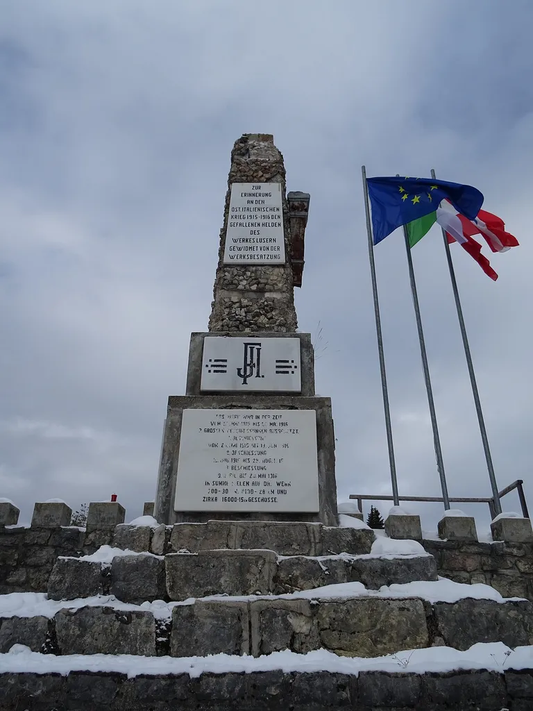 Monumento ai caduti austriaco al Forte Campo Luserna