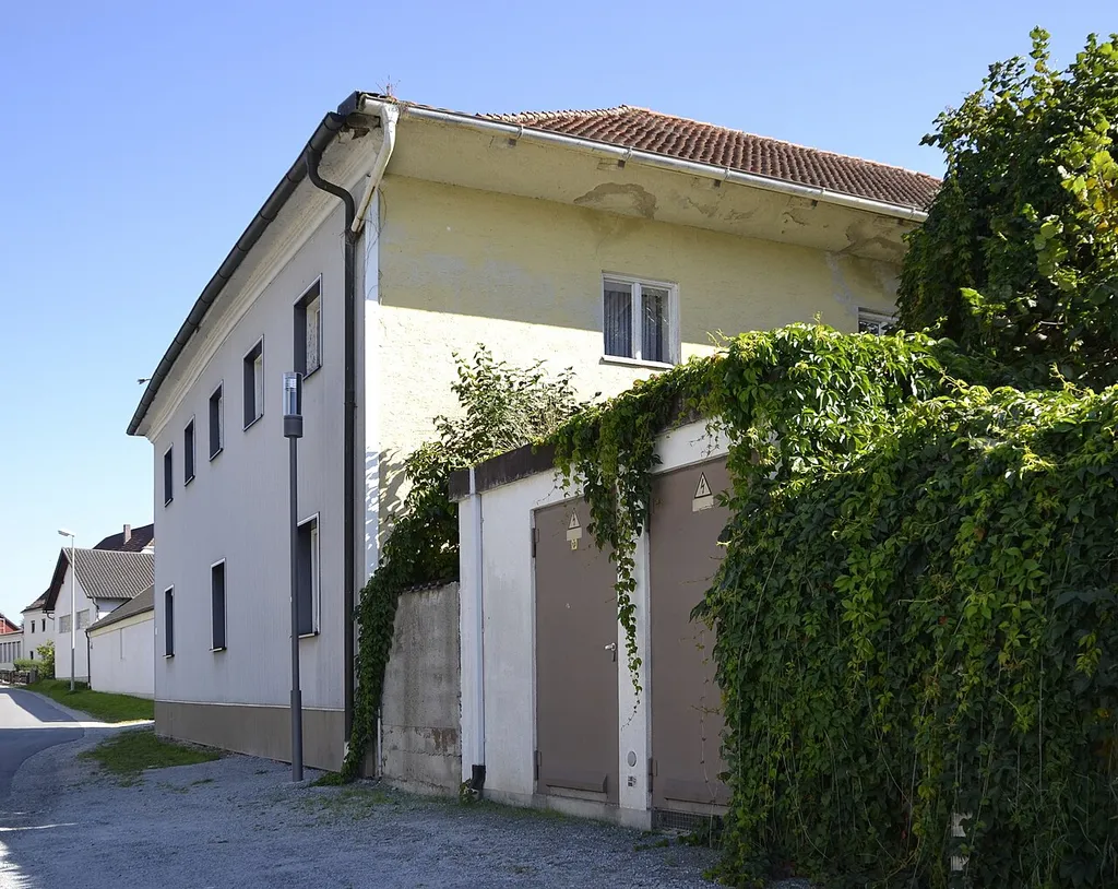 St.-Severin-Straße 8, der ehemalige Klosteramtshof in Künzing.