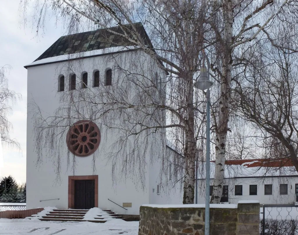 Katholische Kirche zur Heiligen Dreifaltigkeit der Fokolare-Bewegung in Zwochau