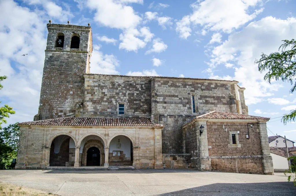 Iglesia de San Miguel Arcángel. Sotresgudo.