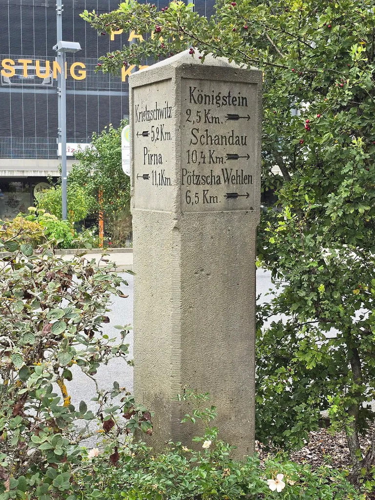 Signpost stone in Königstein (Saxon Switzerland)
