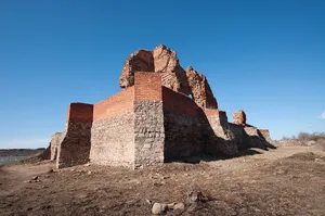 Bobrowniki Castle