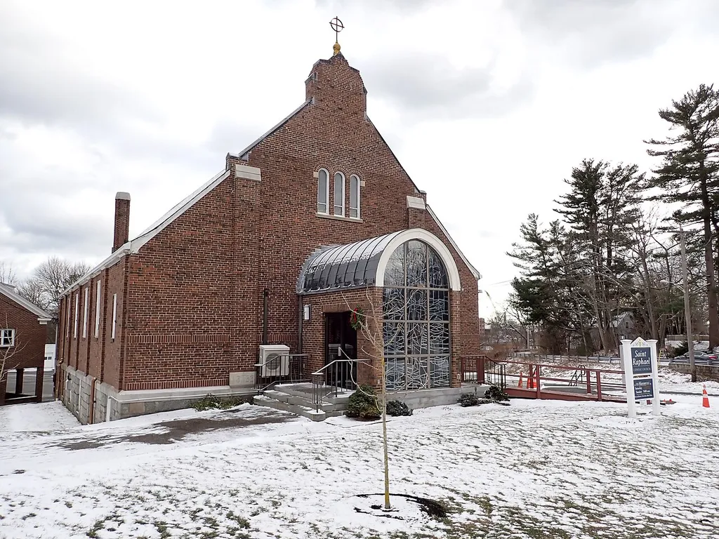 Front of Saint Raphael Catholic Church in Kittery, Maine