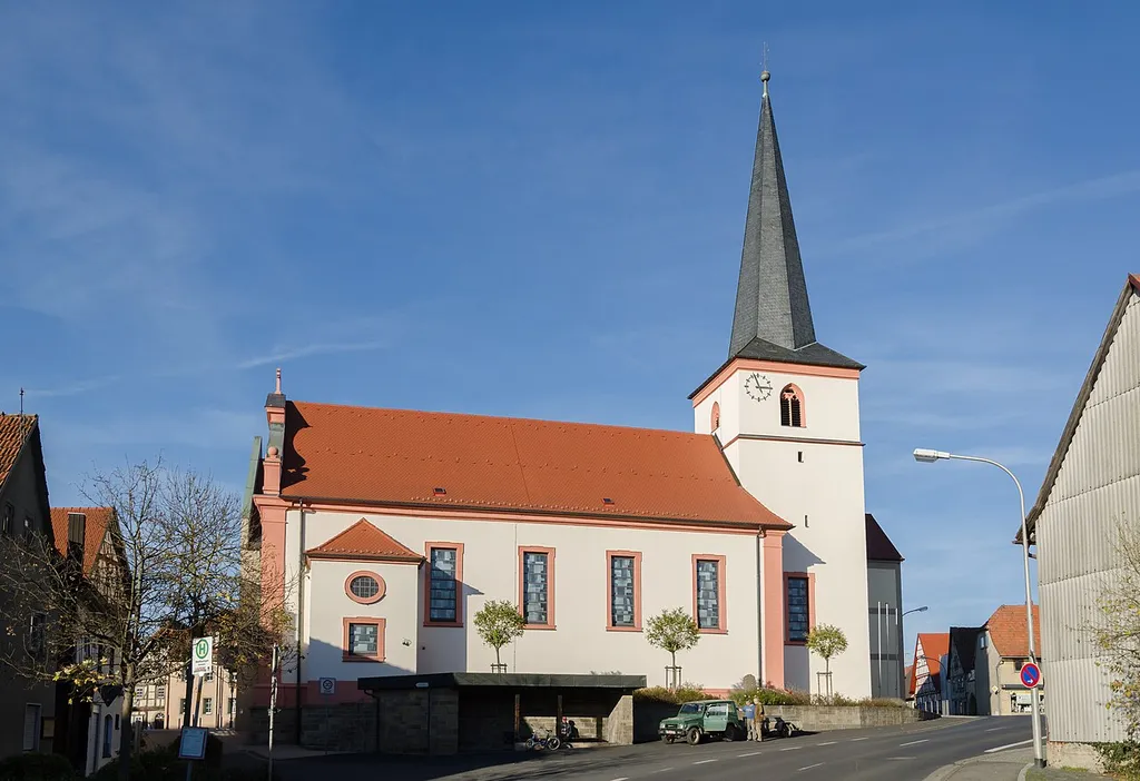Kath. Pfarrkirche St. Johannes der Täufer in Stadtlauringen