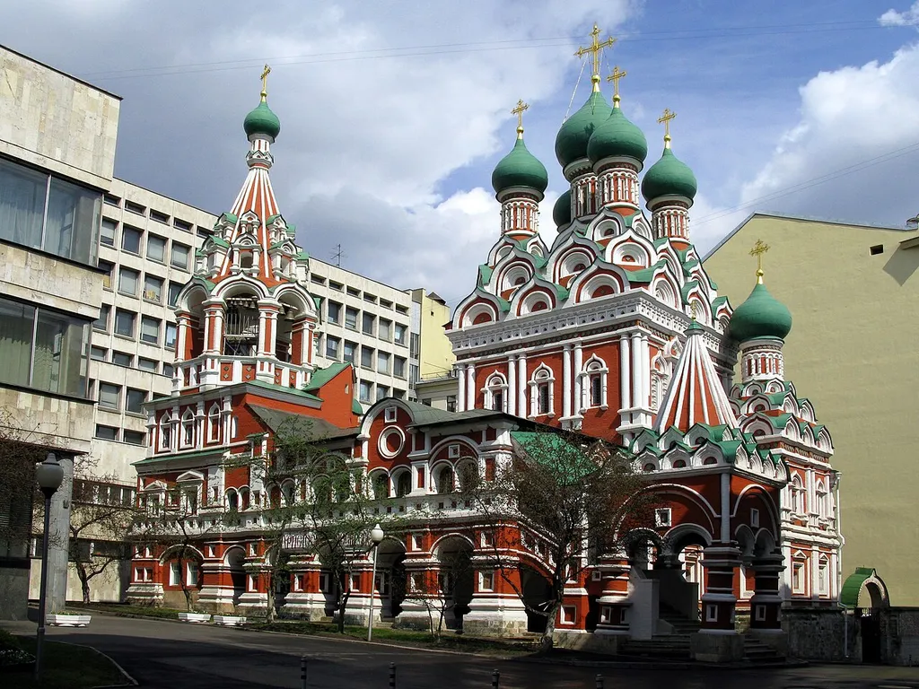 Храм Троицы Живоначальной в Никитниках (Грузинской иконы Божией Матери на Варварке)