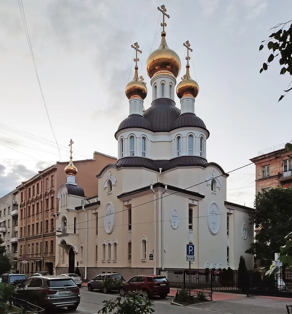 Православная Церковь Святой Блаженной Ксении Петербургской. (Санкт-Петербург, ул. Лахтинская, 17)