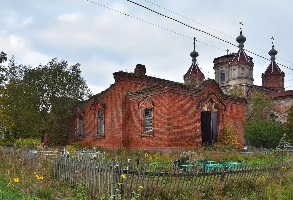 Churches ensemble, Issad, Volkhovsky dictrict, Leningrad oblast, Russia
