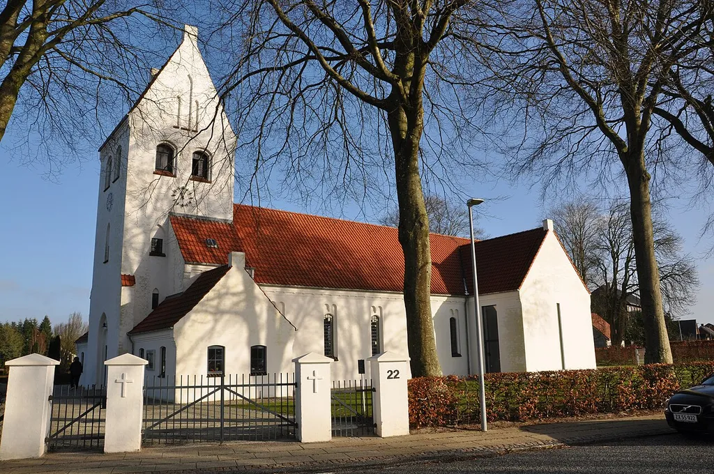 Videbæk ist eine dänische Kleinstadt in Westjütland. Sie gehört zur Kommune Ringkøbing-Skjern in der Region Midtjylland.