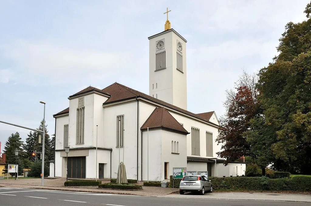 Kath. Pfarrkirche hl. Maria von der immerwährenden Hilfe