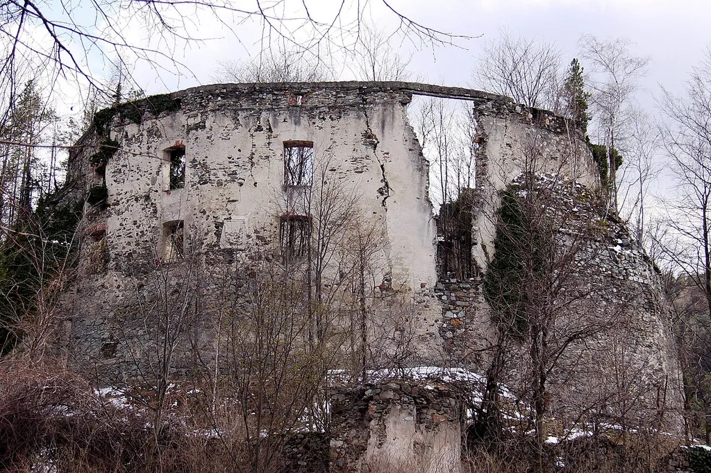 Municipality Hollenthon in Lower Austria. – The photo shows the ruin of Stickelberg castle (view from north).