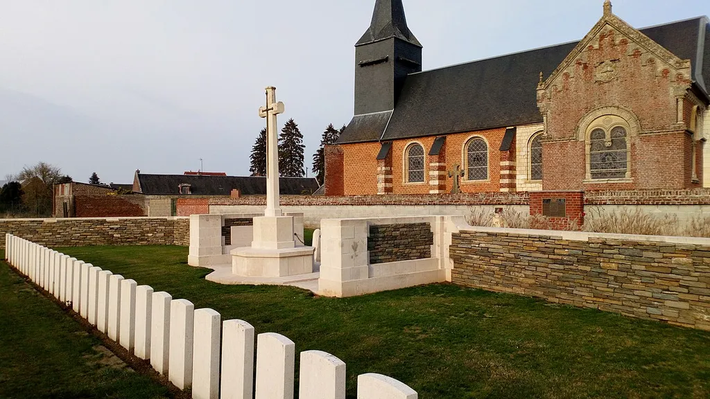 Cimetière militaire britannique de Warvillers 3